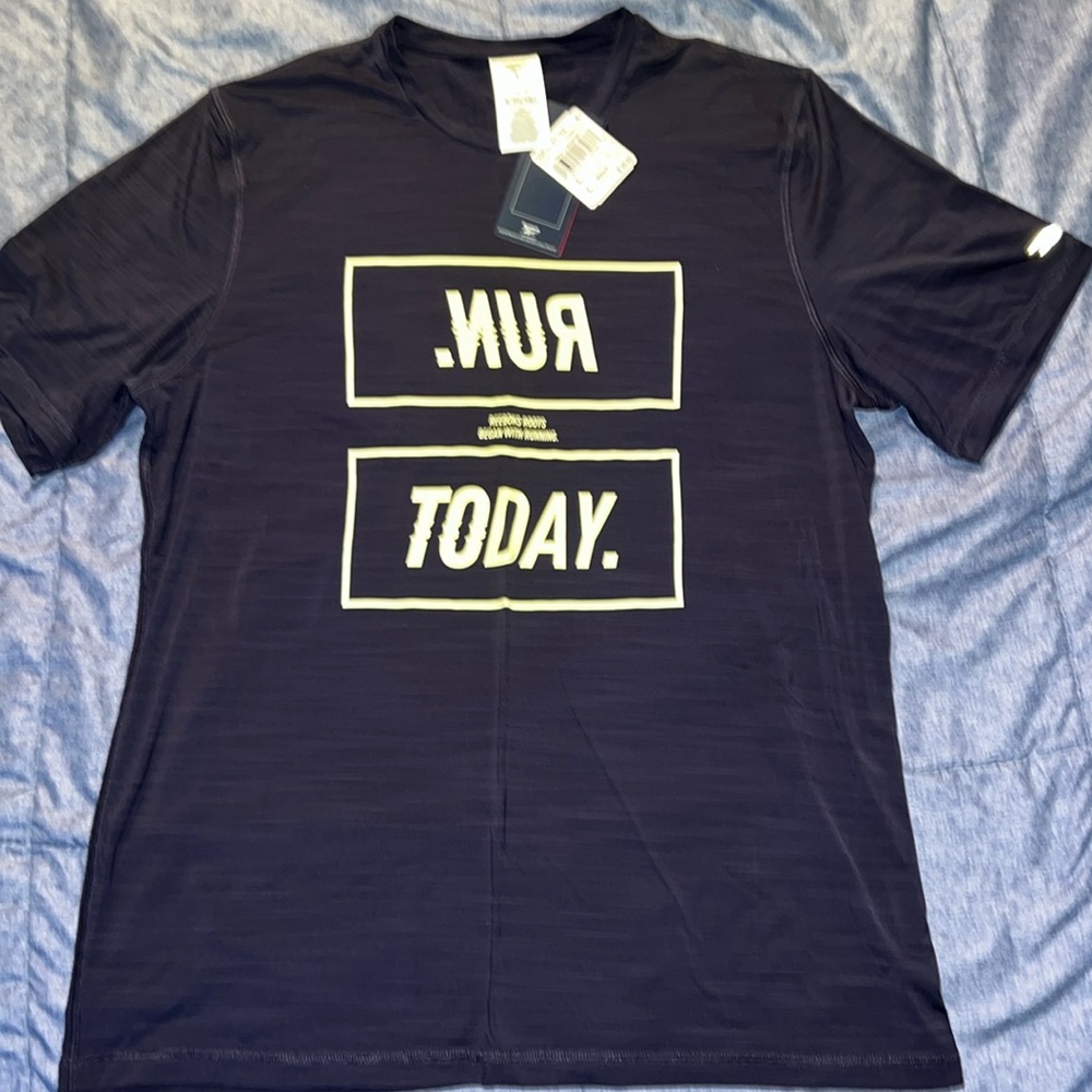 NWT Reebok Activchill Running Shirt